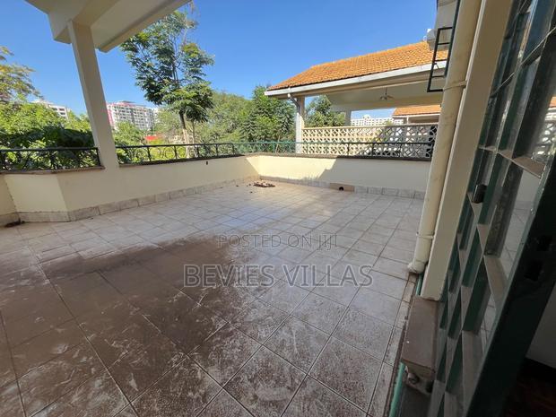 5bdrm Townhouse / Terrace in Spring Valley for rent
