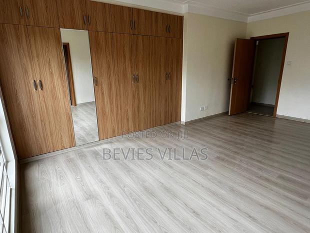 3bdrm Apartment in Westlands, Raphta Road Area for rent