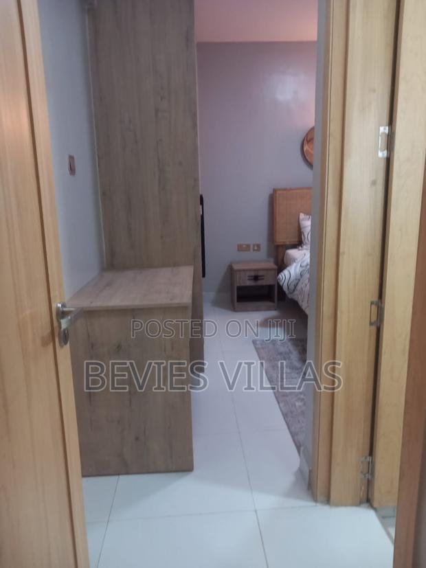 Furnished 2bdrm Apartment in Parklands for rent