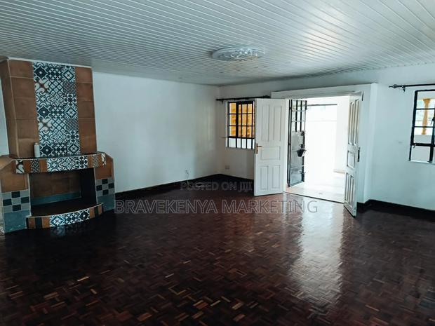 5bdrm House in Nyari Estate for rent
