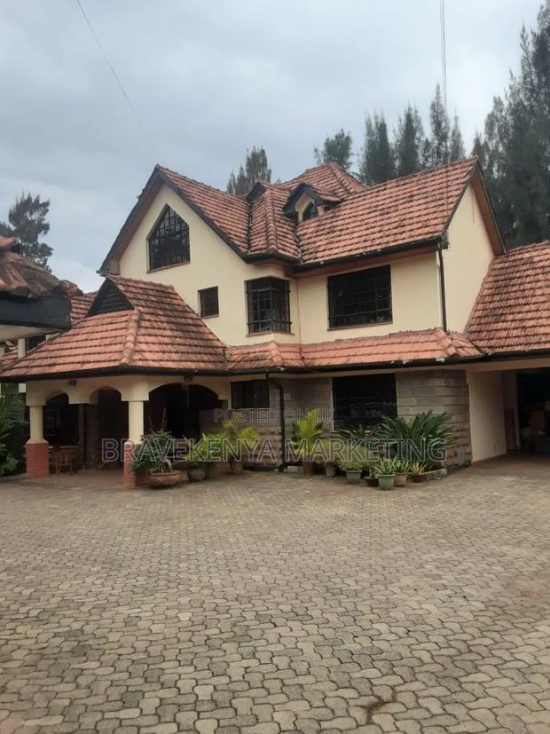 5bdrm Mansion in Mimosa, Runda for sale