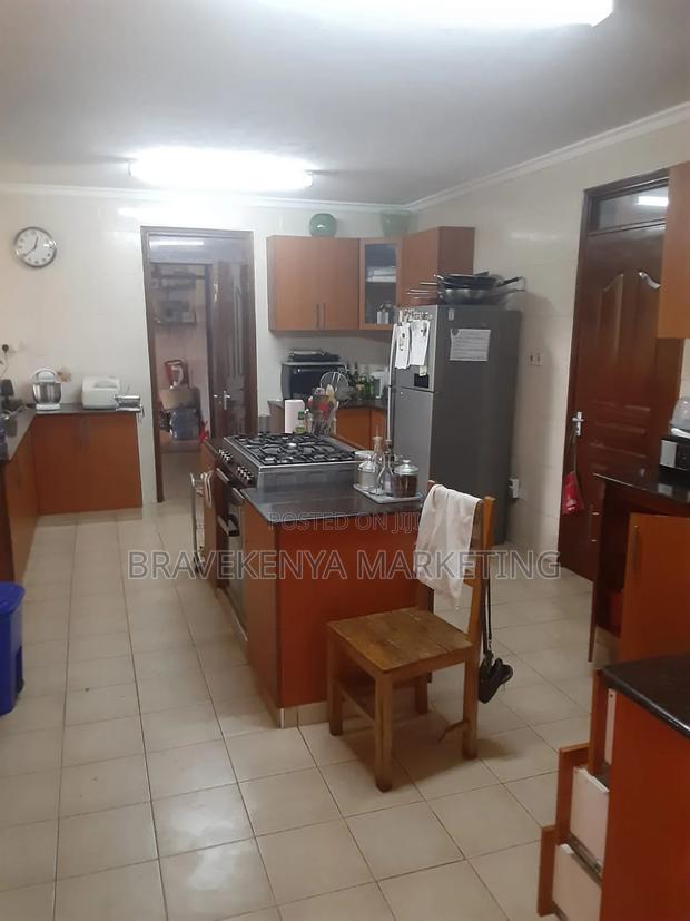 5bdrm Mansion in Mimosa, Runda for sale