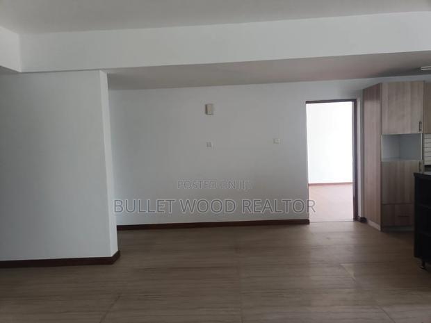 3bdrm Apartment in Muthaiga Square for rent