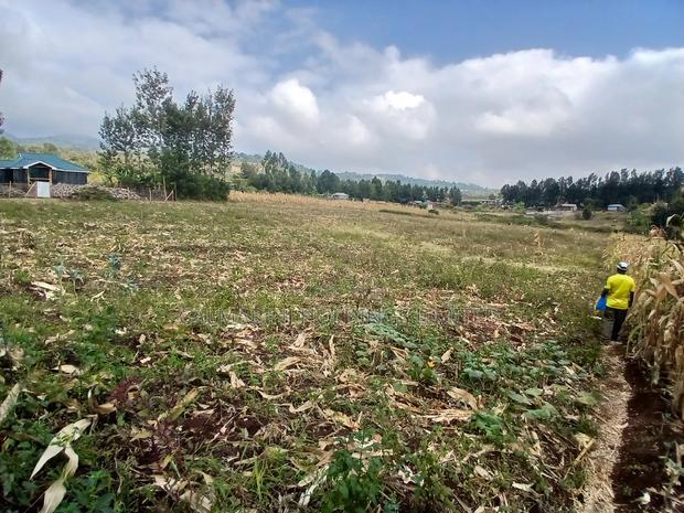 Selling Prime 1 Acre of Land in Upper Matasia