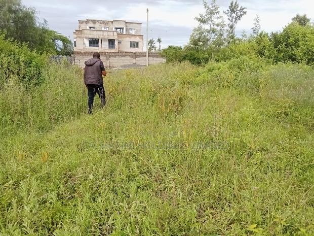 Distress 100 by 100 Plot 400 Metres of Tarmac in Kiserian