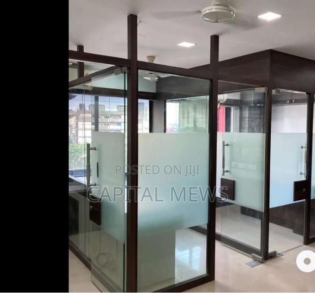 Well Kept Offices With All Amenities In The Price