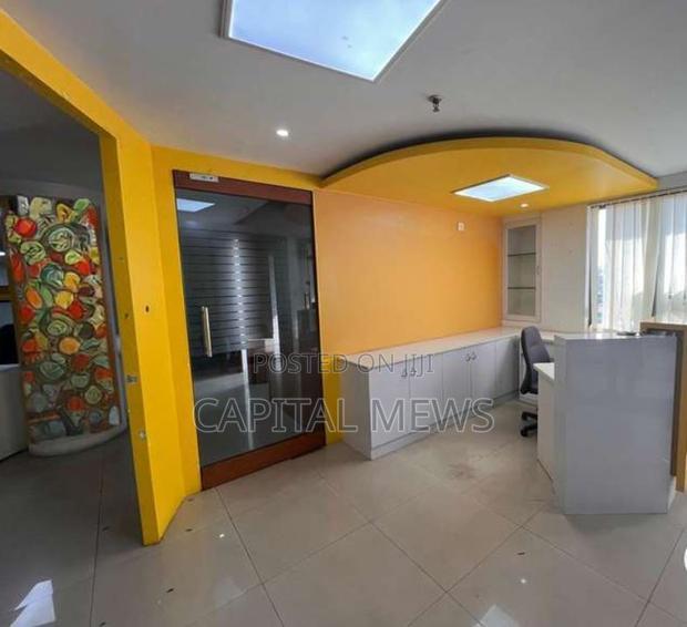 High Potential Work Space With Fast Lifts
