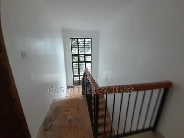 3bdrm Mansion in Mugutha, Kimbo for rent