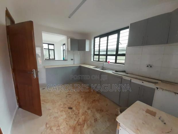 3bdrm Mansion in Mugutha, Kimbo for rent