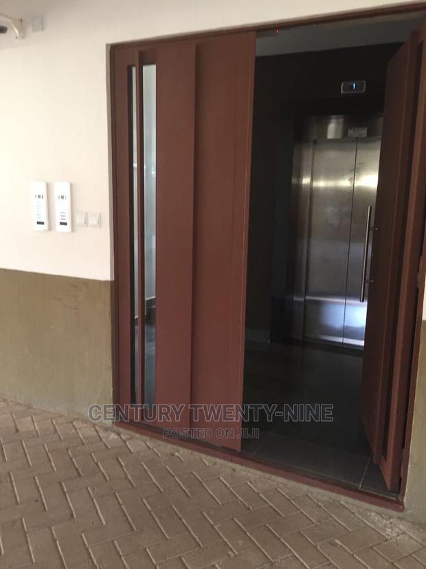 3bdrm Apartment in Iregi Square, Parklands/Highridge for sale