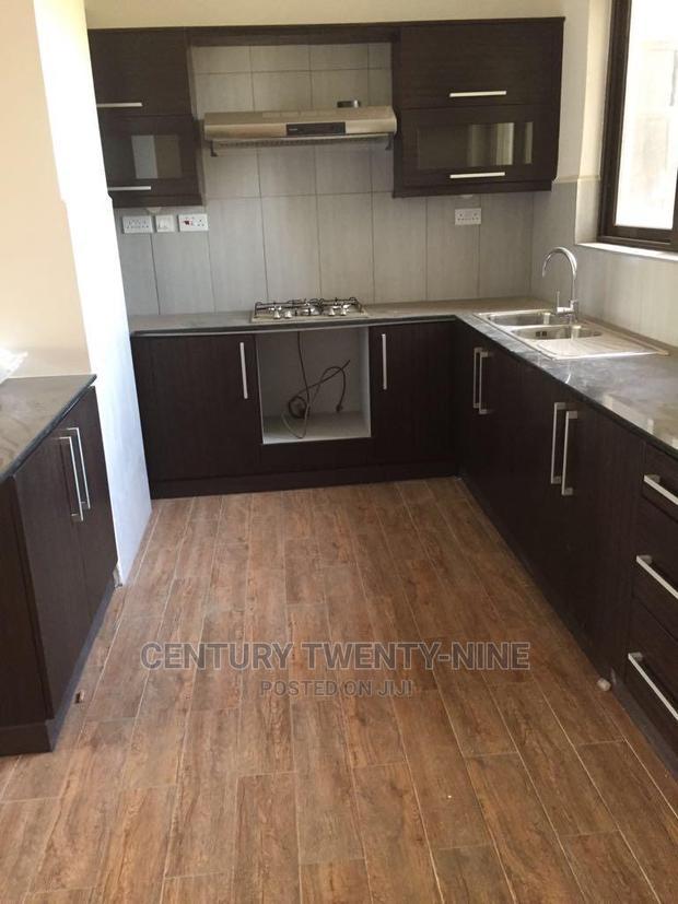 3bdrm Apartment in Iregi Square, Parklands/Highridge for sale