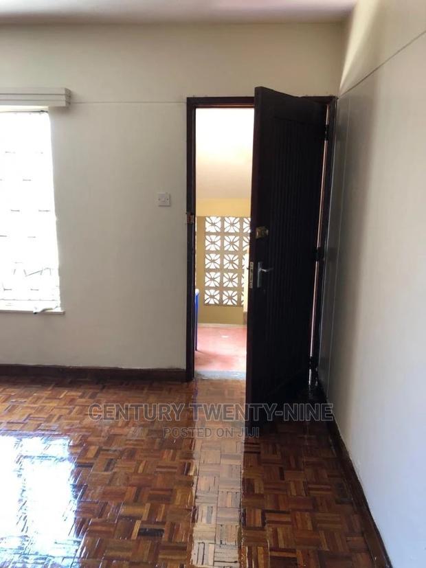 Mini Flat in Rehmat Apartments, Parklands/Highridge for sale