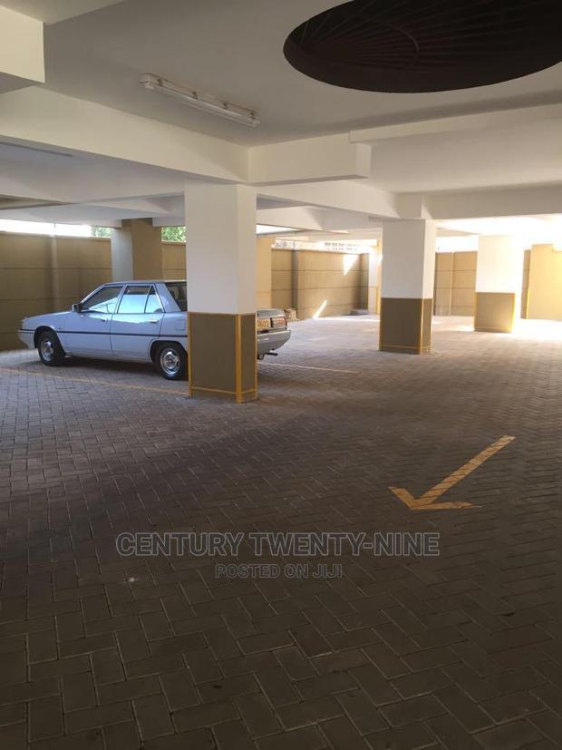 3bdrm Apartment in Iregi Square, Parklands/Highridge for sale