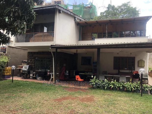 5bdrm Mansion in Chirag Residence, Parklands/Highridge for Sale
