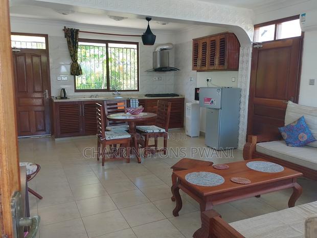 Short-Stay Business - Diani | 4 One-Beds + 1 Studio