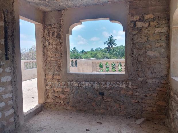 5bdrm Maisonette in Mwavumbo for sale