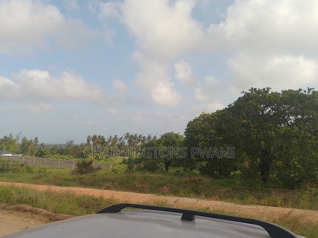 3 Acres in Mbuwani