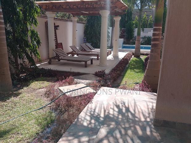 Furnished 5bdrm Villa in Diani for sale