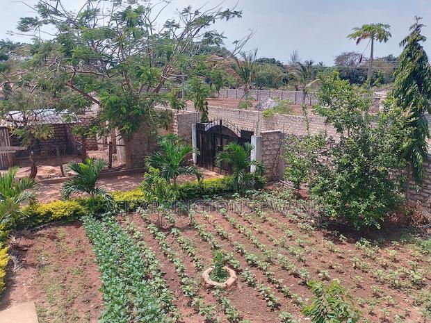 Furnished 5bdrm Maisonette in Nyumba Mbovu, Mwavumbo for sale