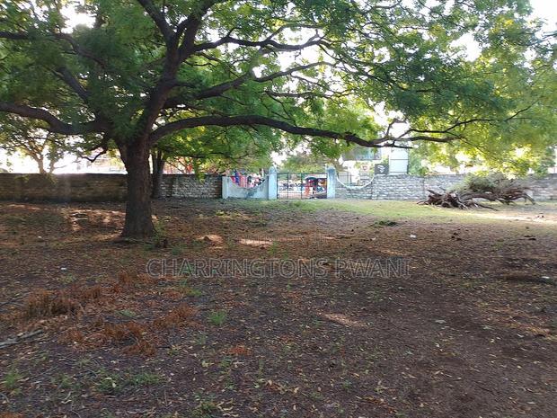 4.5-Acre Prime Beachfront Plot - Diani CBD | EUR1.6 Million