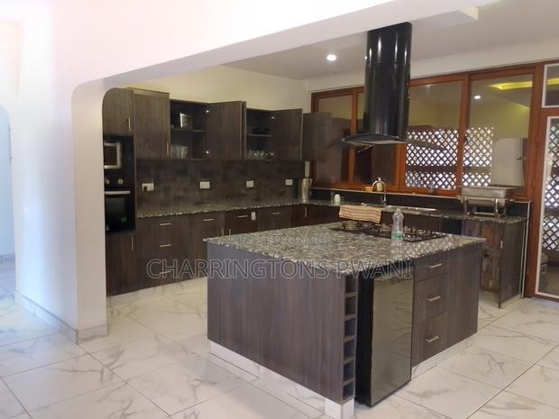 Furnished 5bdrm Villa in Diani for sale