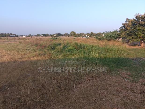 5 Acres in Mariakani - Ideal for Factory or Warehouse
