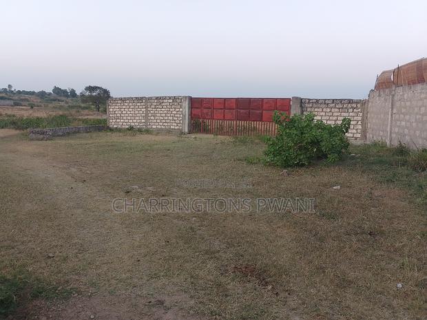 5 Acres in Mariakani - Ideal for Factory or Warehouse
