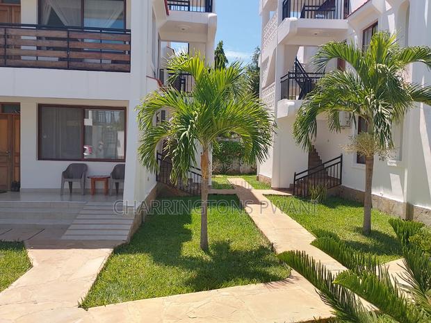 Short-Stay Business - Diani | 4 One-Beds + 1 Studio