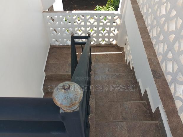 Short-Stay Business - Diani | 4 One-Beds + 1 Studio