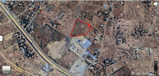 5 Acres in Mariakani - Ideal for Factory or Warehouse