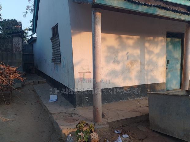 5 Acres in Mariakani - Ideal for Factory or Warehouse