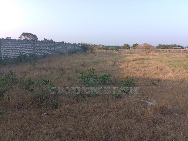 5 Acres in Mariakani - Ideal for Factory or Warehouse
