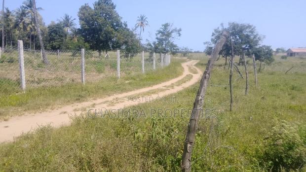 100/100 Feet Plot for Sale