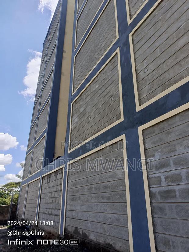 2bdrm Block of Flats in Kamakis Estate for sale