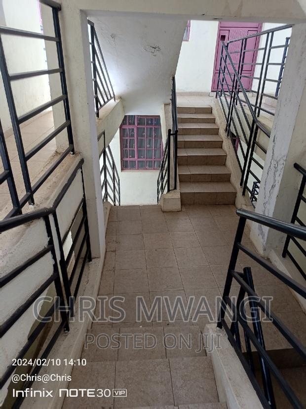 2bdrm Block of Flats in Kamakis Estate for sale