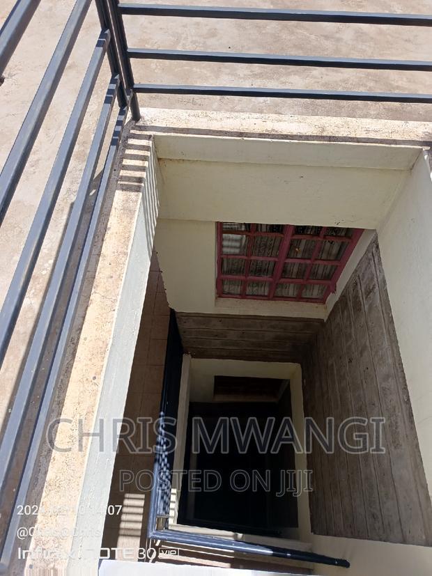 2bdrm Block of Flats in Kamakis Estate for sale