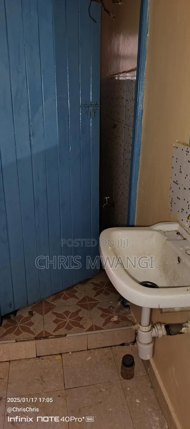 1bdrm Block of Flats in Zimmerman Base for sale
