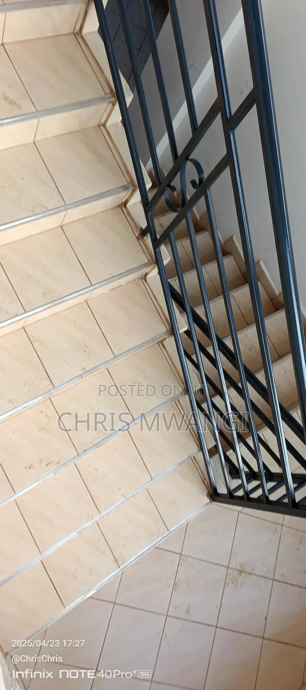 Furnished 1bdrm Block of Flats in Roysambu for sale