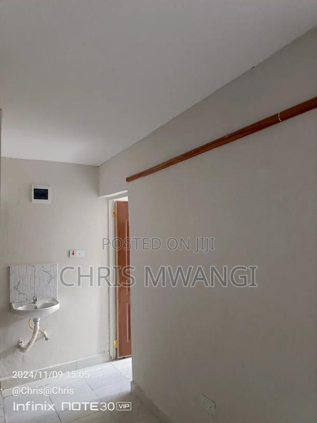1bdrm Block of Flats in Kamakis Estate for sale
