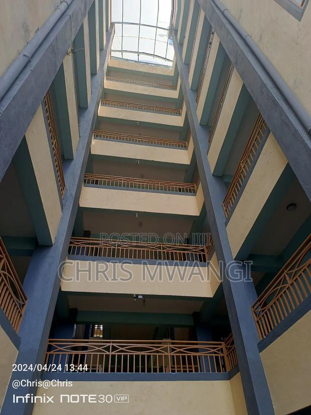 2bdrm Block of Flats in Kamakis Estate for sale