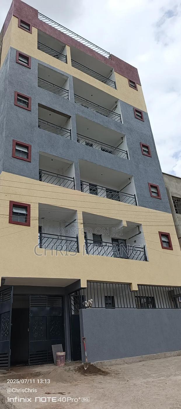 2bdrm Block of Flats in Kamakis Estate for sale