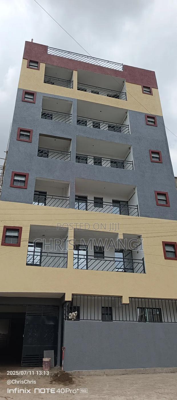 2bdrm Block of Flats in Kamakis Estate for sale