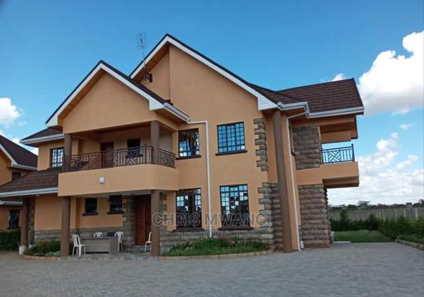 Furnished 4bdrm Maisonette in Kenyatta Road for Sale