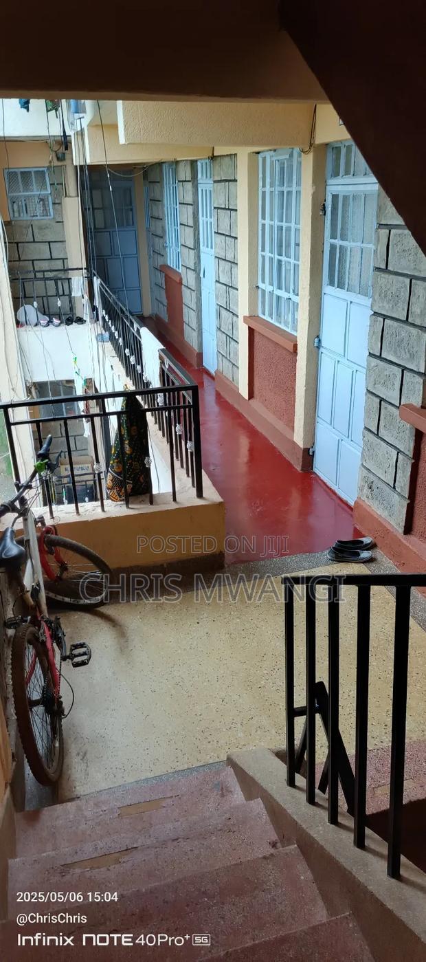 1bdrm Block of Flats in Season Estate, Kasarani for sale