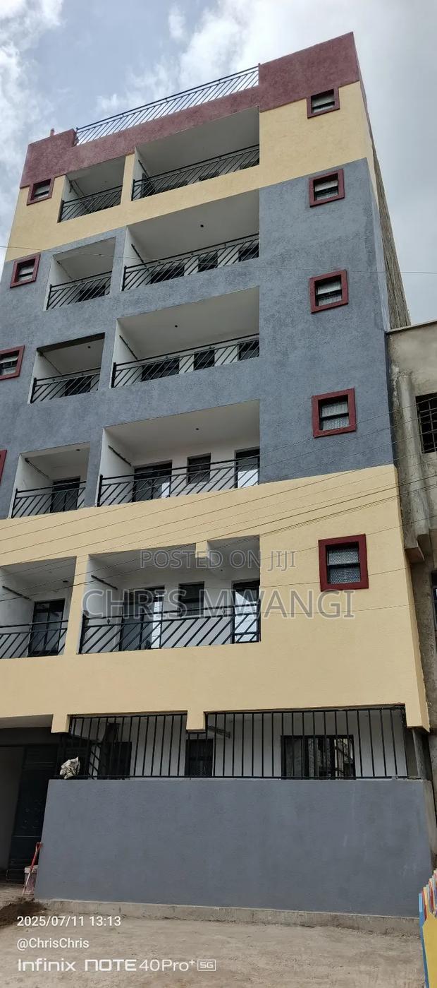 2bdrm Block of Flats in Kamakis Estate for sale