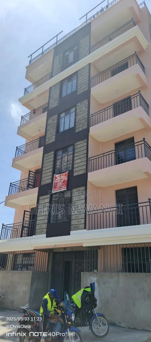 1bdrm Block of Flats in Ngoigwa Estate, Thika CBD for sale