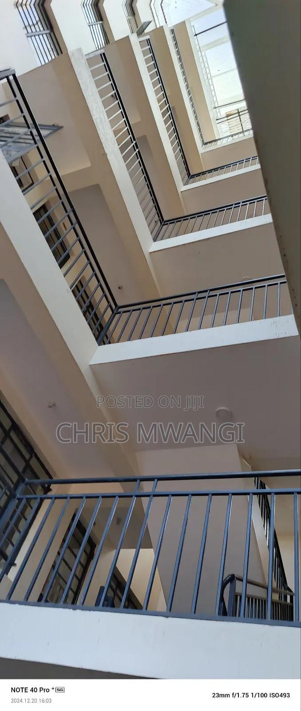 1bdrm Block of Flats in Seasons Estate for sale