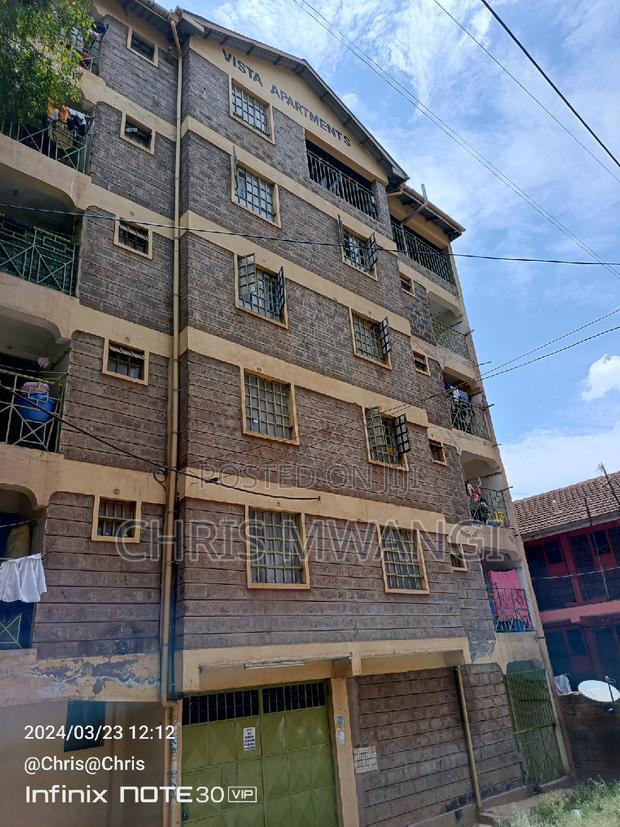 2bdrm Block of Flats in Season Estate for sale