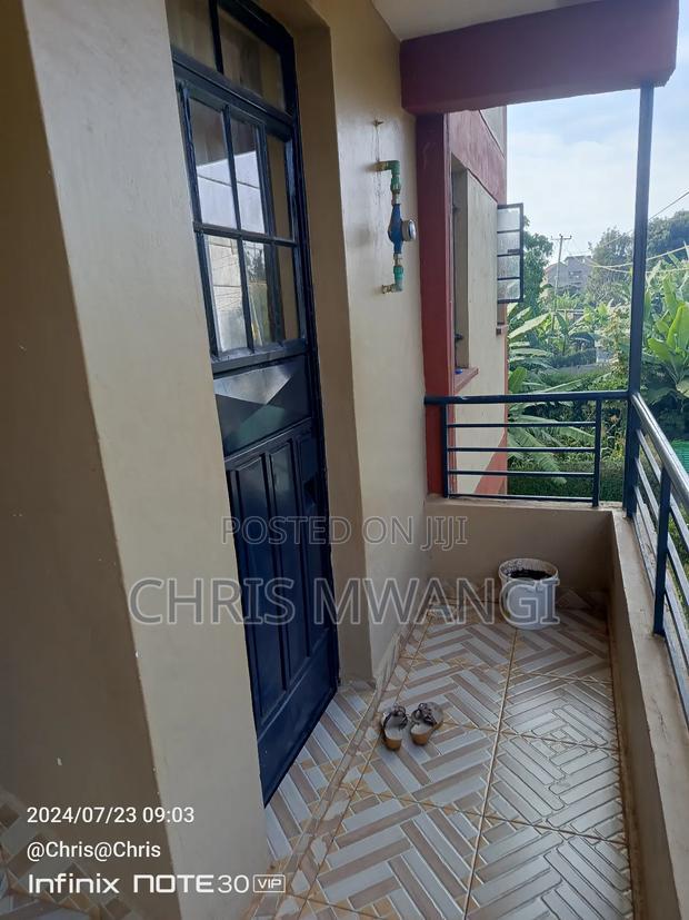 2bdrm Block of Flats in Ruaka Estate Bypass for sale