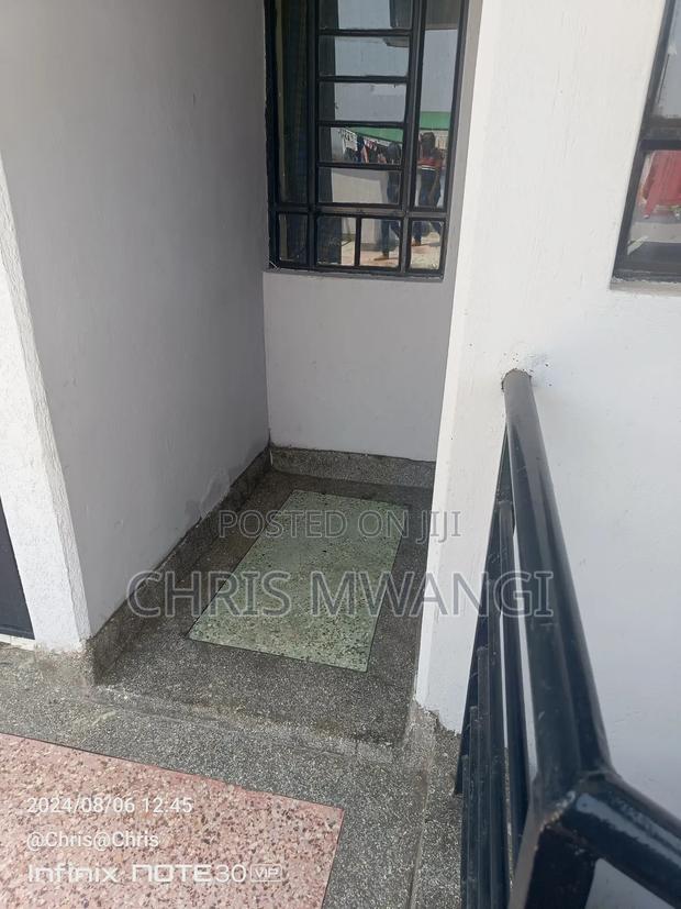 1bdrm Block of Flats in Kasarani Street, Seasons Estate for sale